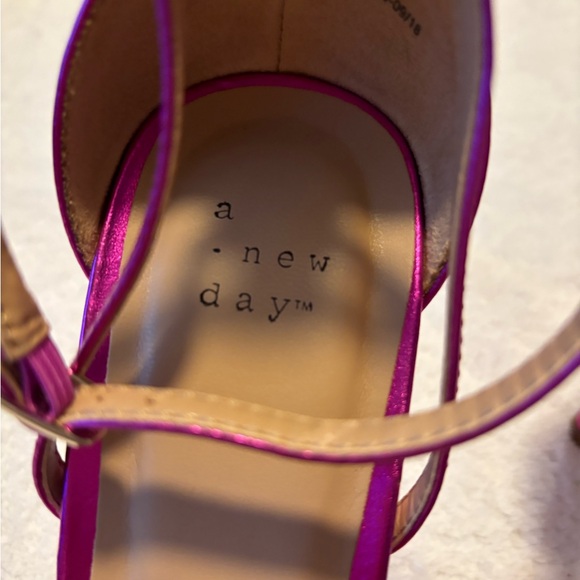 Brand New Stunning Heels By A NEW DAY - Size 10 - Heel Height 4 Inches - box 4 - Picture 8 of 8